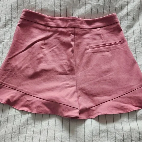 ZARA PINK SHORTS WITH RUFFLE - Picture 3 of 3
